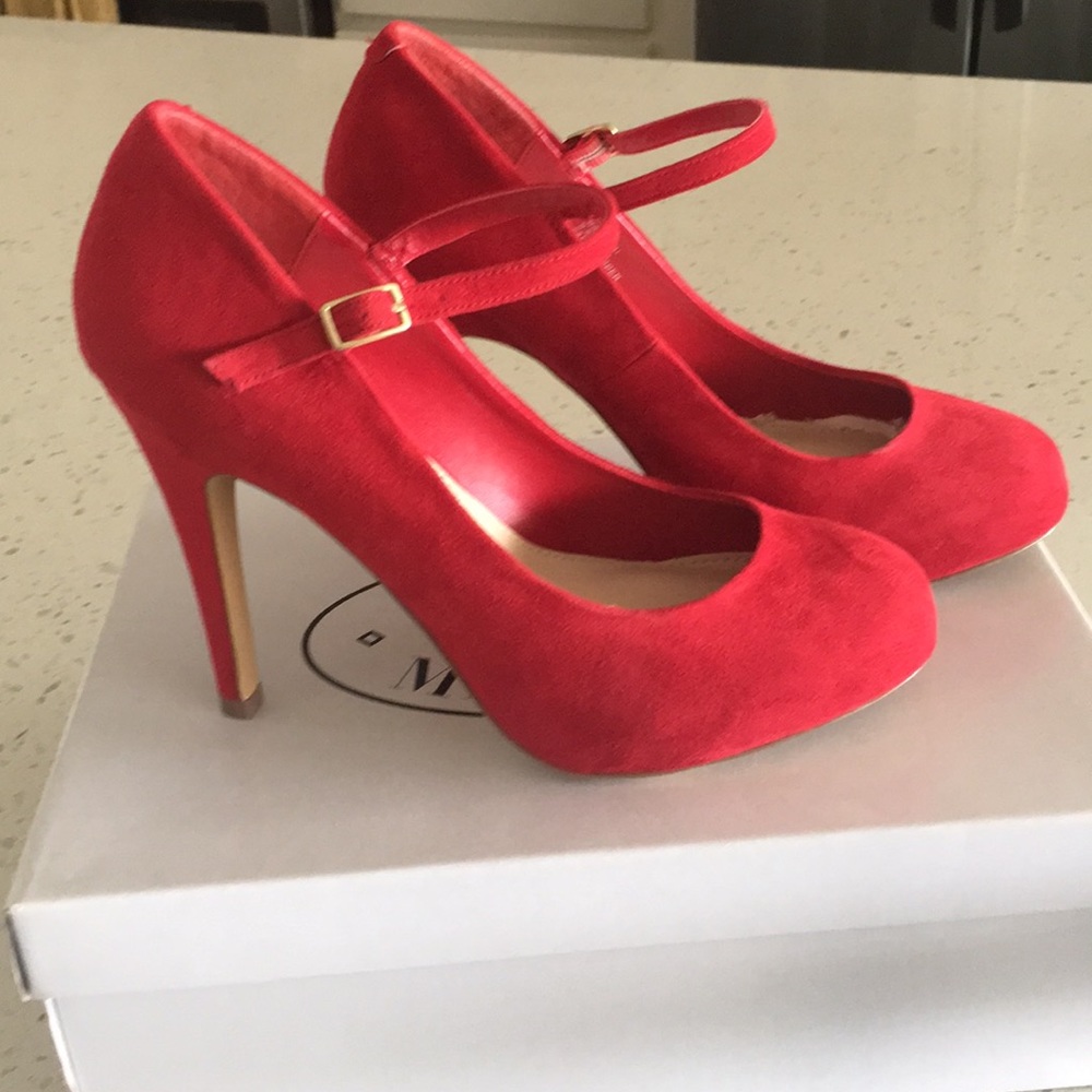 Steve Madden red heels